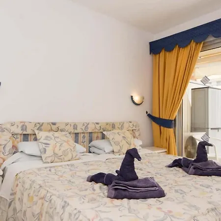 Апартаменты Santa Maria 65 - Two Bed Адехе