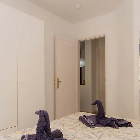 Santa Maria 65 - Two Bed Apartamento